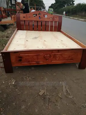 Mahogany Wood Beds 5*6feets