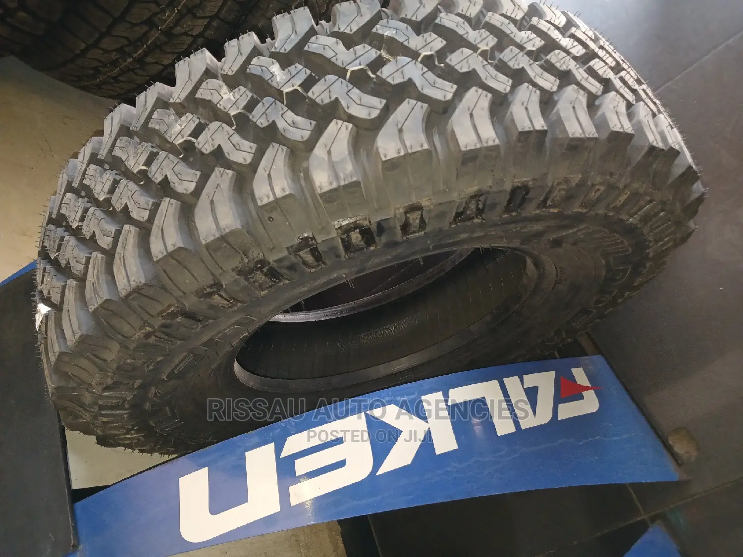 265/65 R 17 Yokohama Tyres Made in Japan.