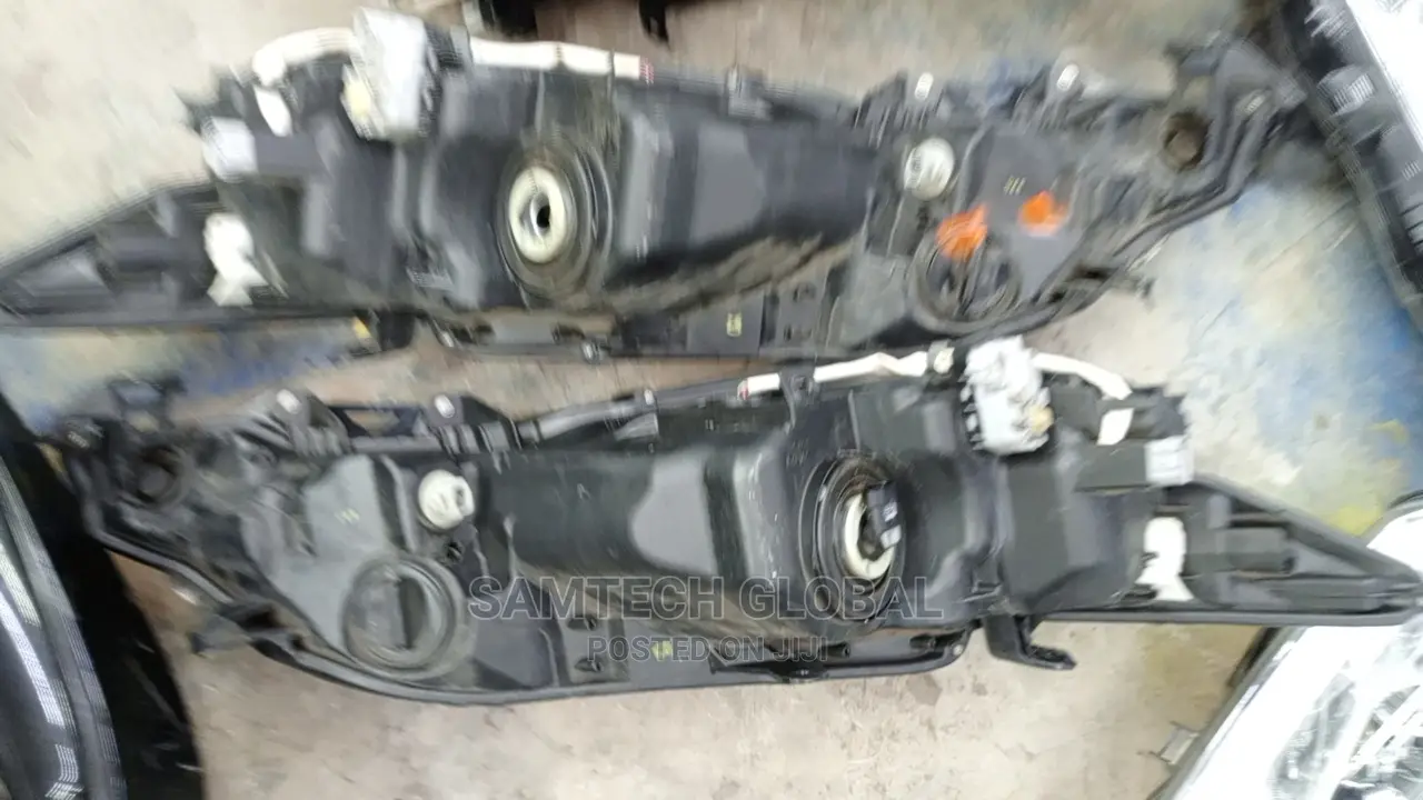 Harrier 2014 Headlight