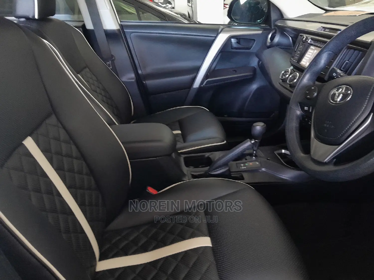 Toyota RAV4 2016 Off white
