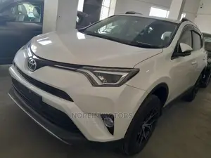 Toyota RAV4 2016 Off white