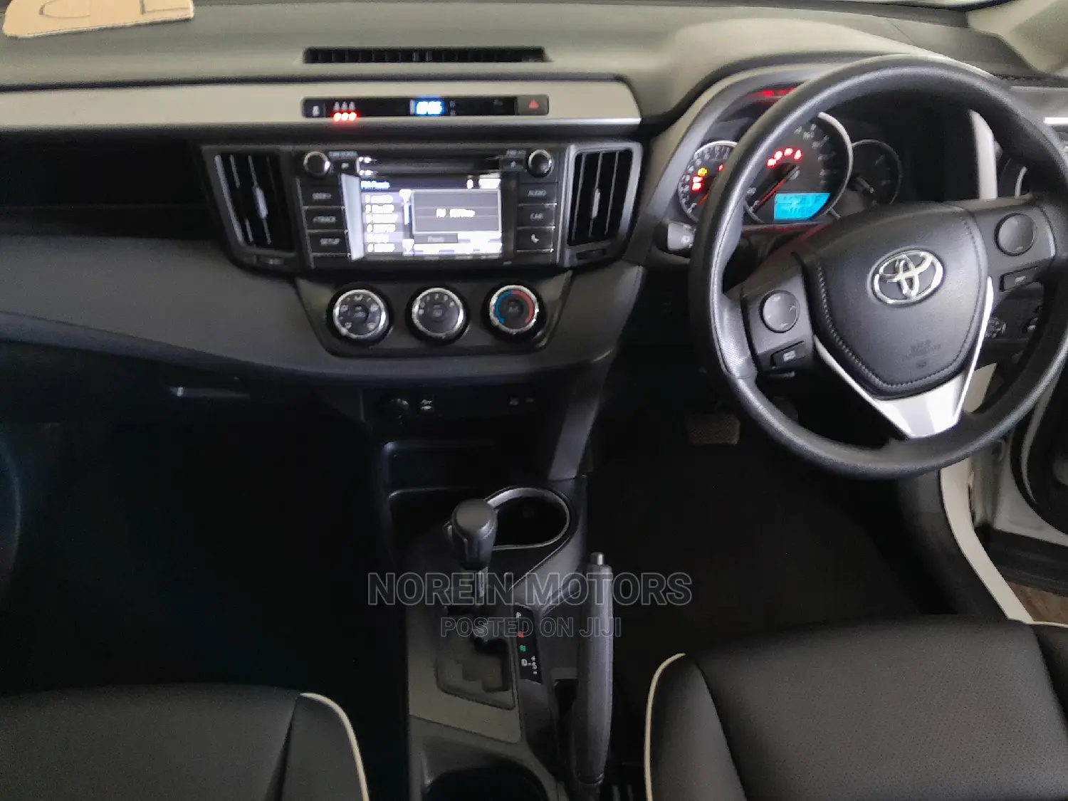 Toyota RAV4 2016 Off white