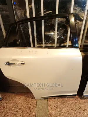 Harrier 2016 Back Door Right