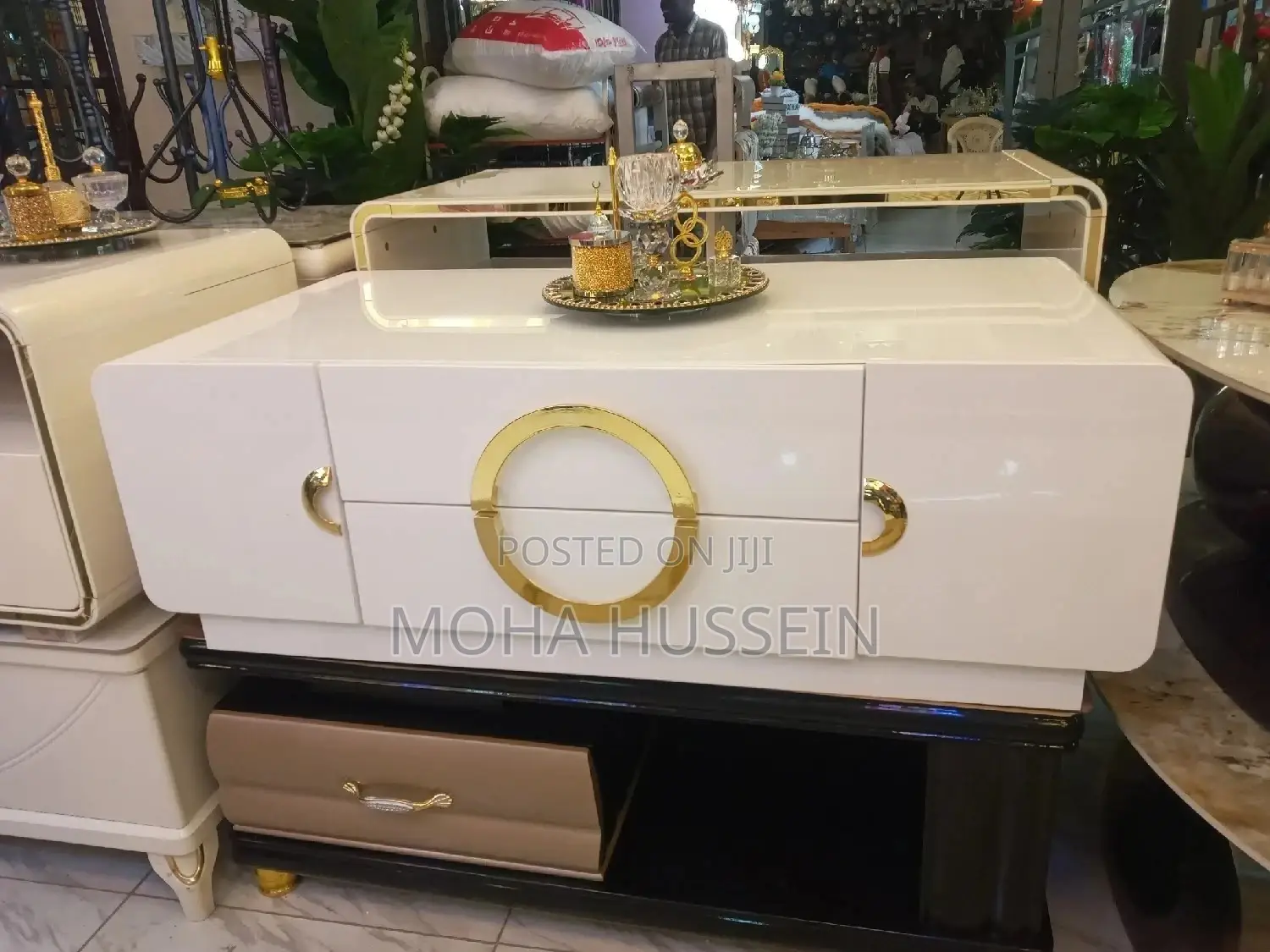 Modern Coffee Table and Tv Stand