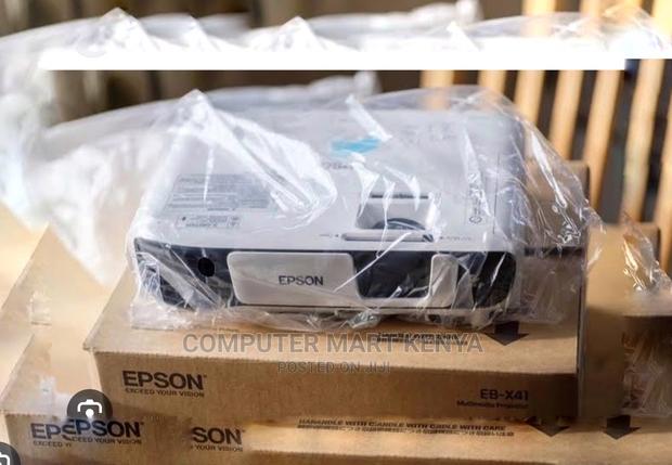 Epson EB10 - thumbnail 2