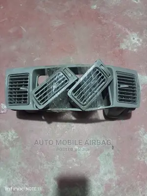 NZE 2002 Dashboard Vents