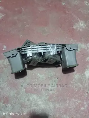 NZE 2002 Dashboard Vents