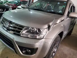 Suzuki Escudo 2017 Silver
