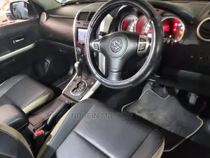 Suzuki Escudo 2017 Silver
