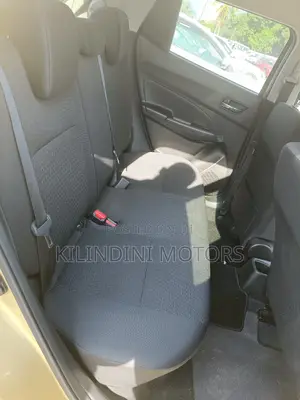 Suzuki Swift 2018 Gold