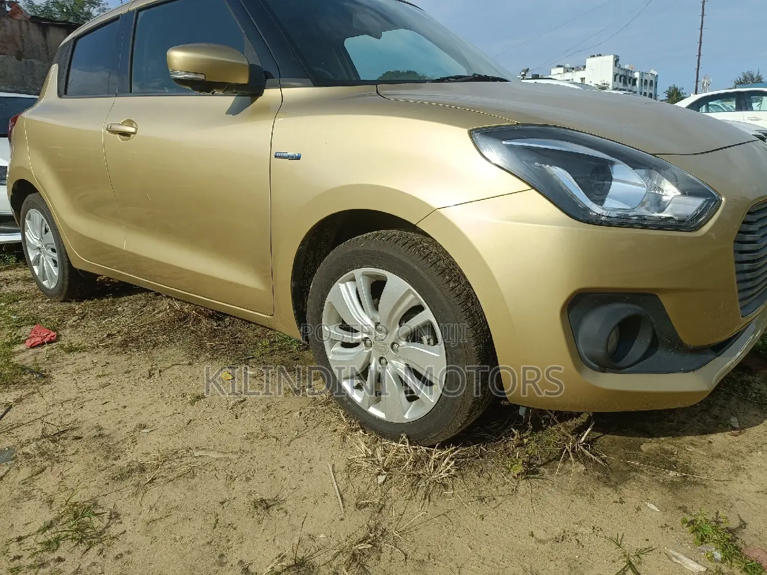 Suzuki Swift 2018 Gold