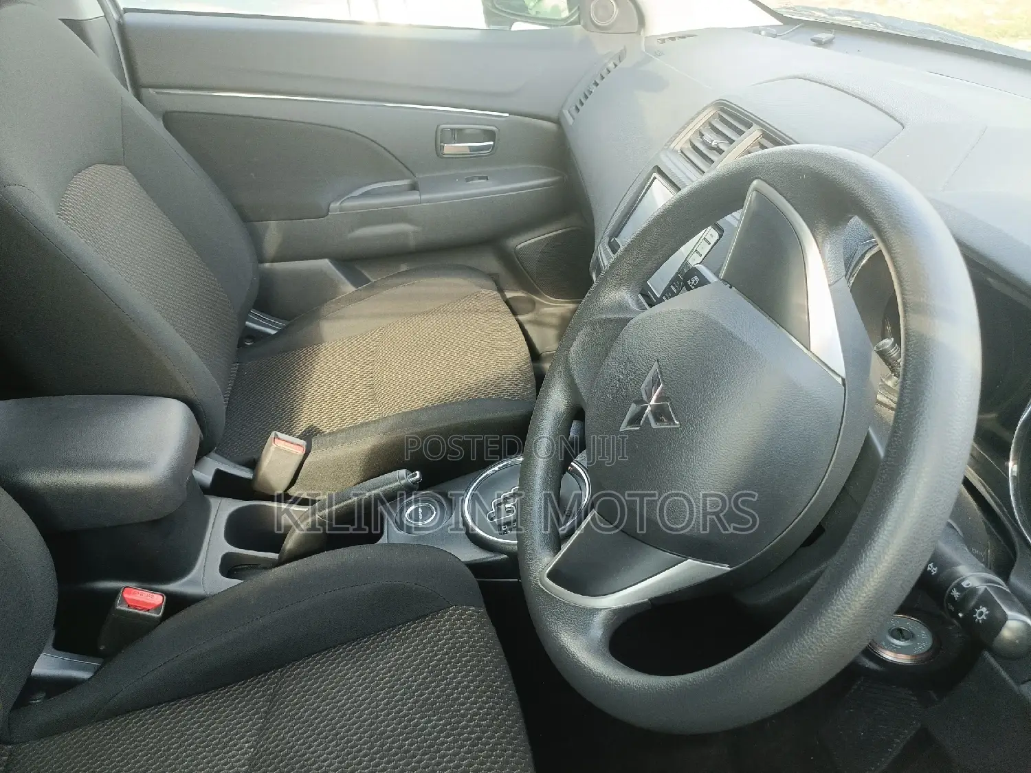 Mitsubishi RVR 2017 Silver