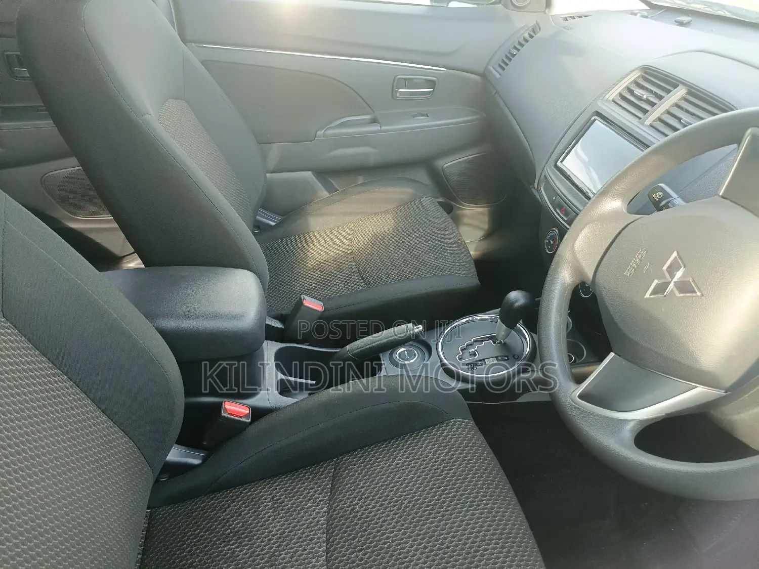Mitsubishi RVR 2017 Silver