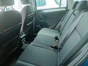 Volkswagen Tiguan 2018 Blue