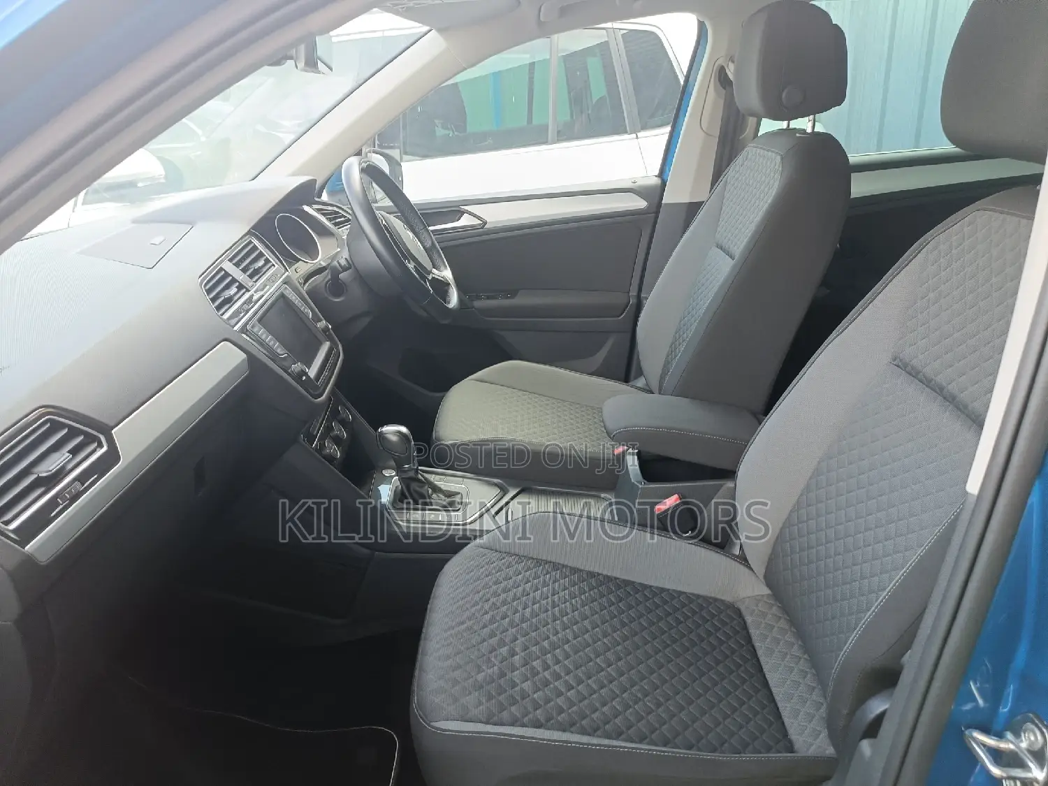 Volkswagen Tiguan 2018 Blue