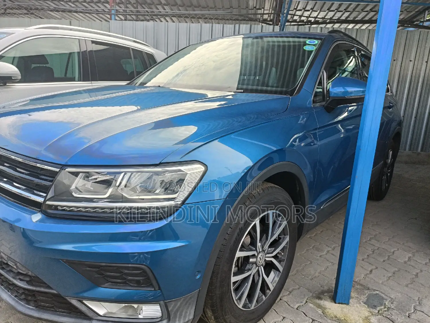 Volkswagen Tiguan 2018 Blue