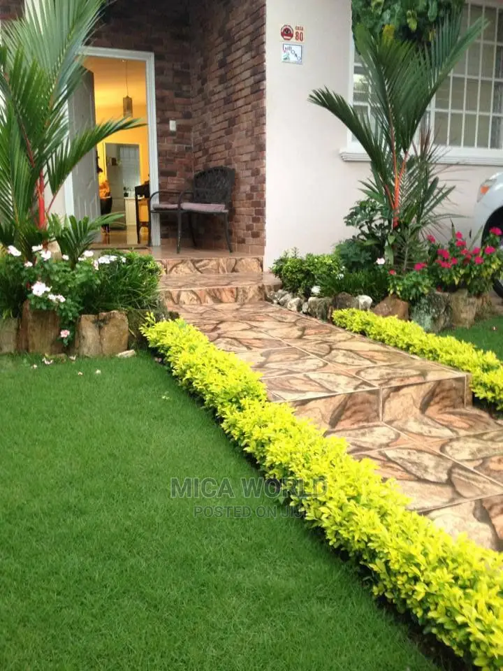 Mica Landscapers