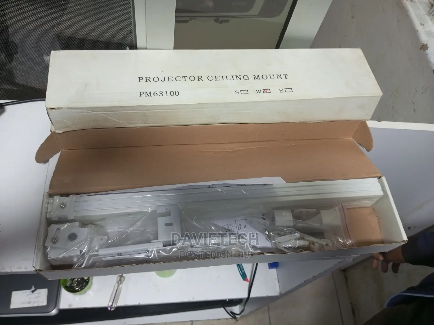 Universal-Projector Ceiling Brackets