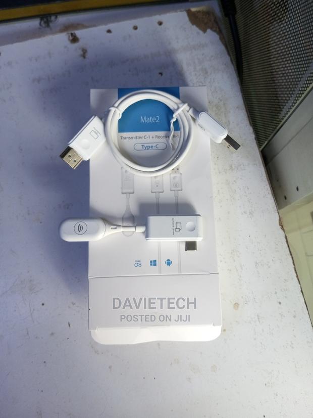 Smart Wireless-Presentation Unit for Type C Devices