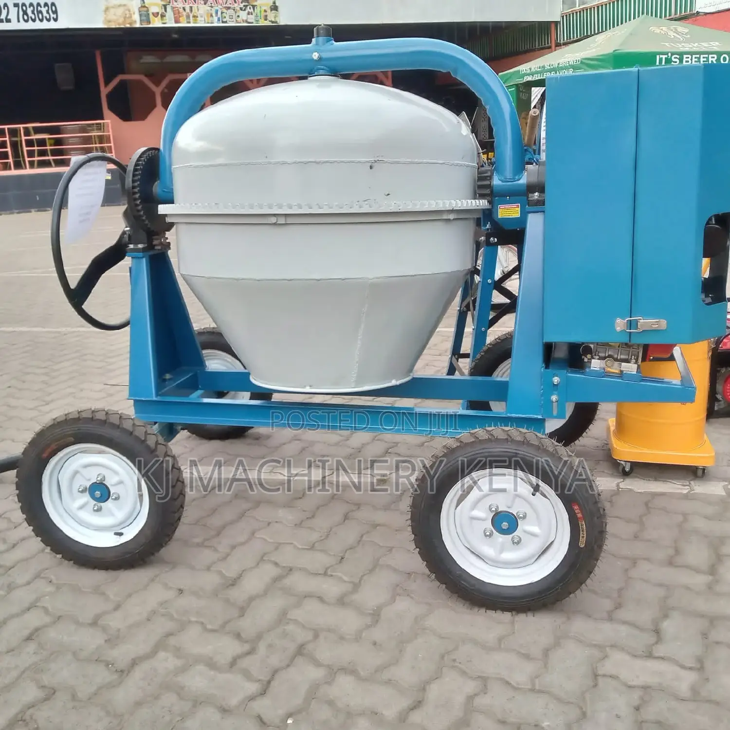 Heavy Concrete Mixer 500litres.