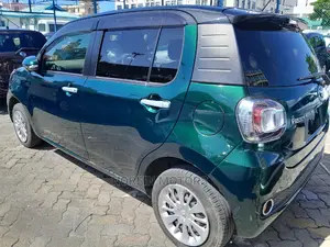 Toyota Passo 2015 Green