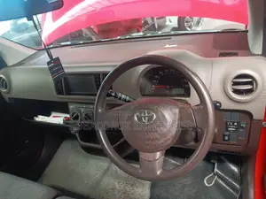 Toyota Passo 1.0 FWD 2016 Red
