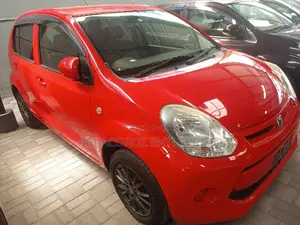 Toyota Passo 1.0 FWD 2016 Red