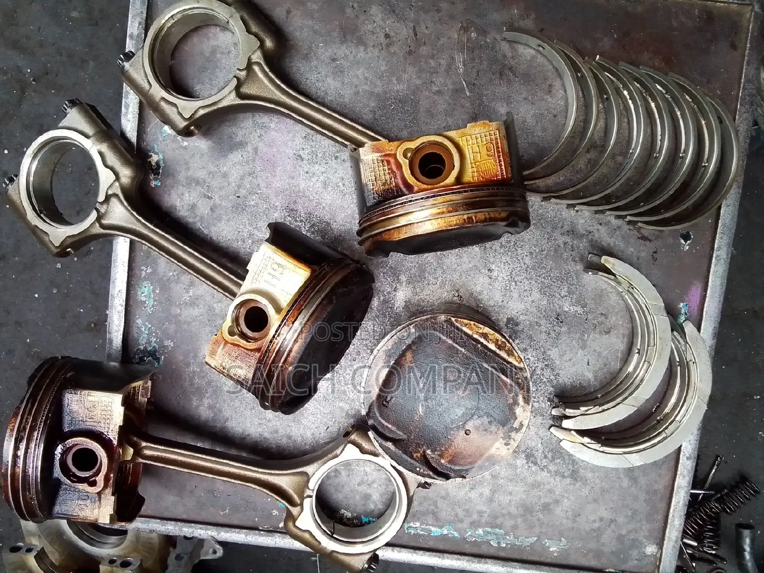 Subaru FB16 Engine Pistons