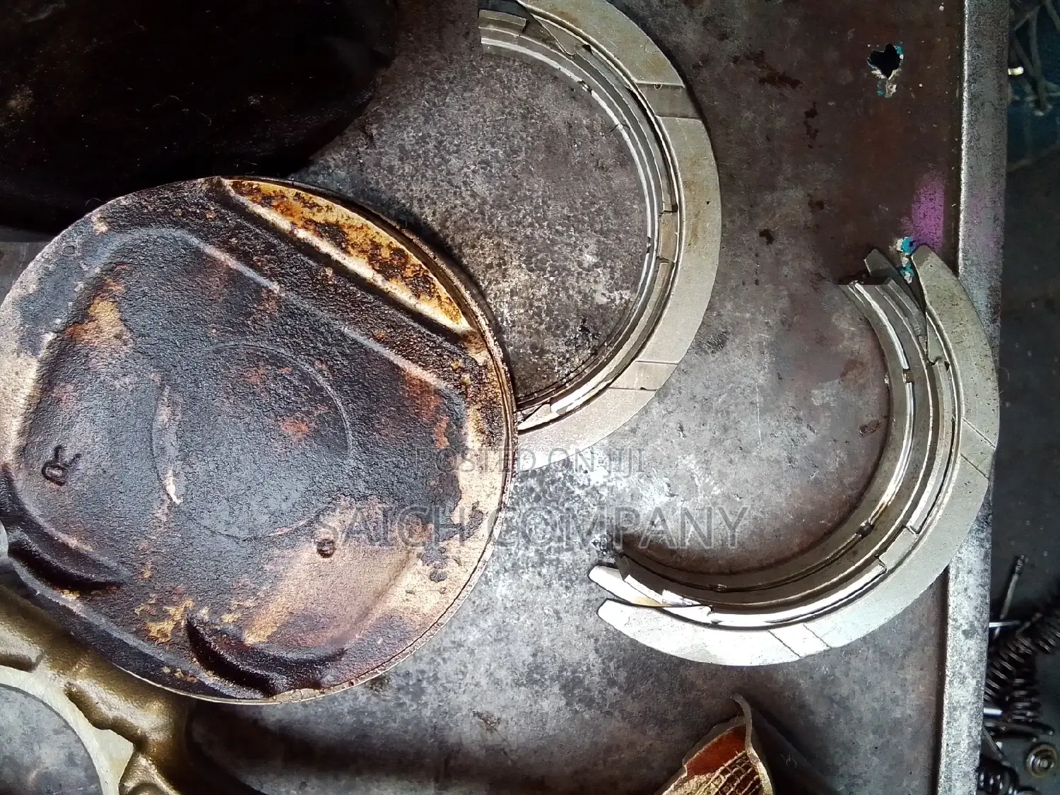 Subaru FB16 Engine Pistons