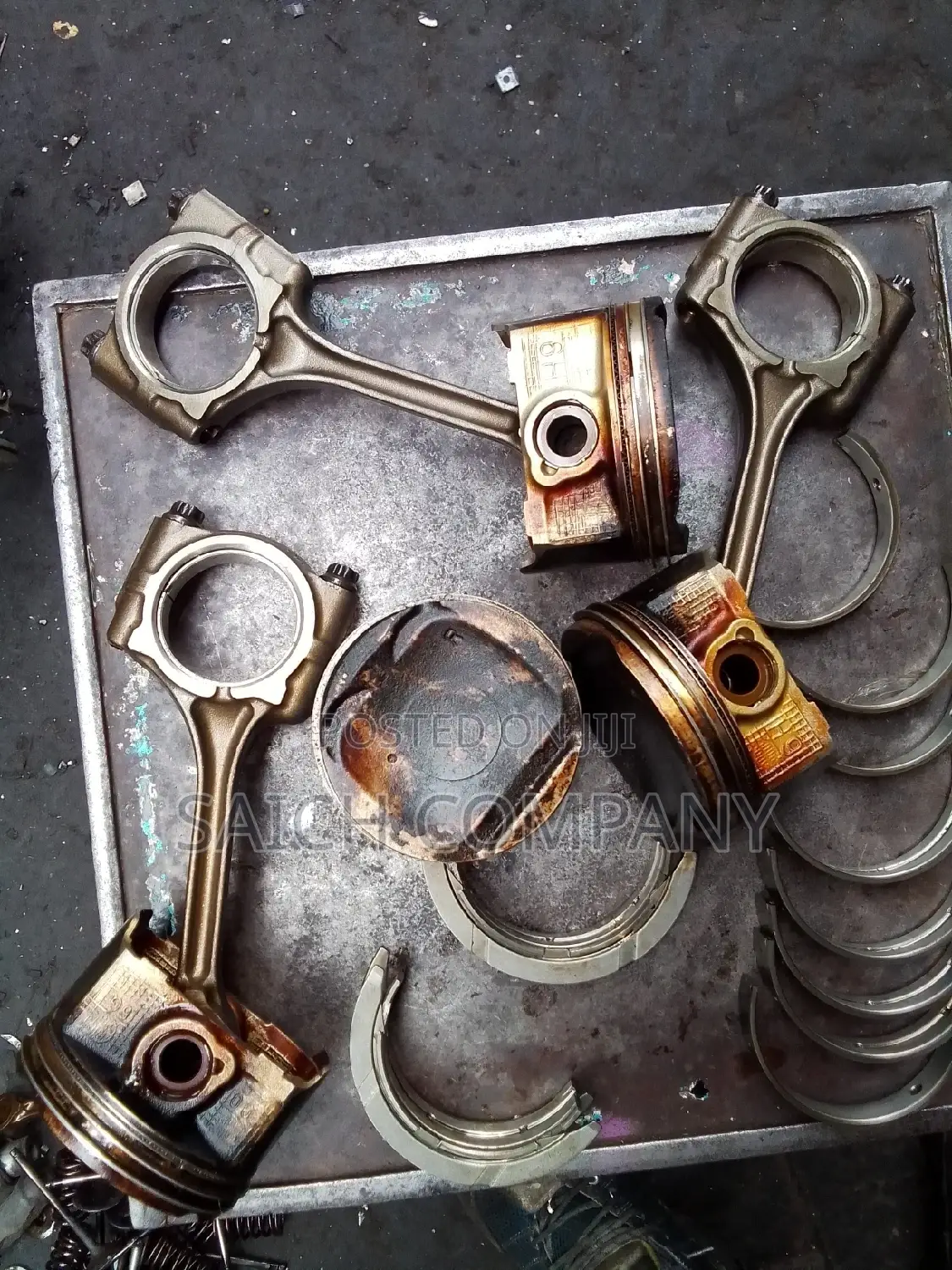 Subaru FB16 Engine Pistons