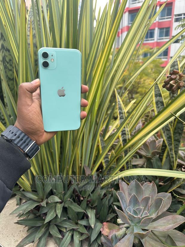 Apple iPhone 11 64 GB Blue - thumbnail 2