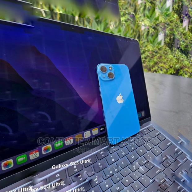 Apple iPhone 13 128 GB Blue - main view