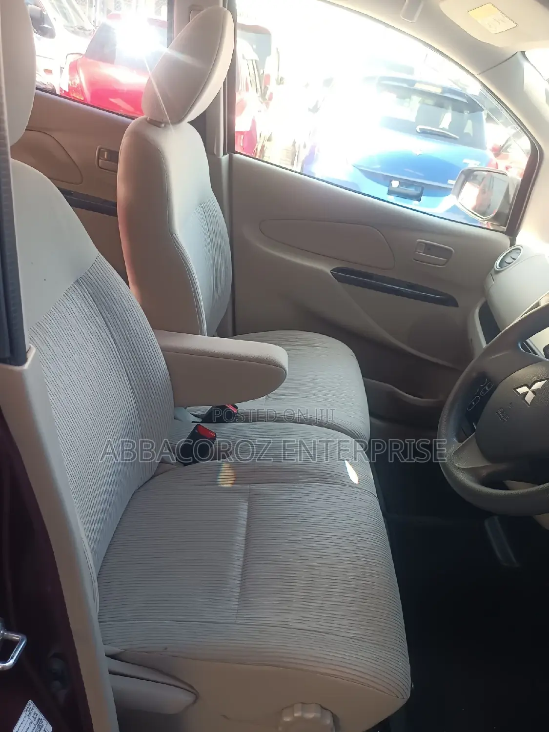 Mitsubishi EK Wagon 660 FWD 2016 Red