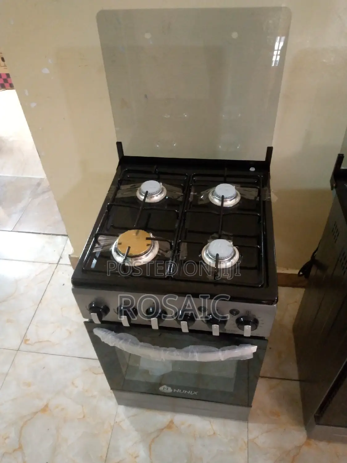 Nunix 4 Gas Free Standing Cooker*
