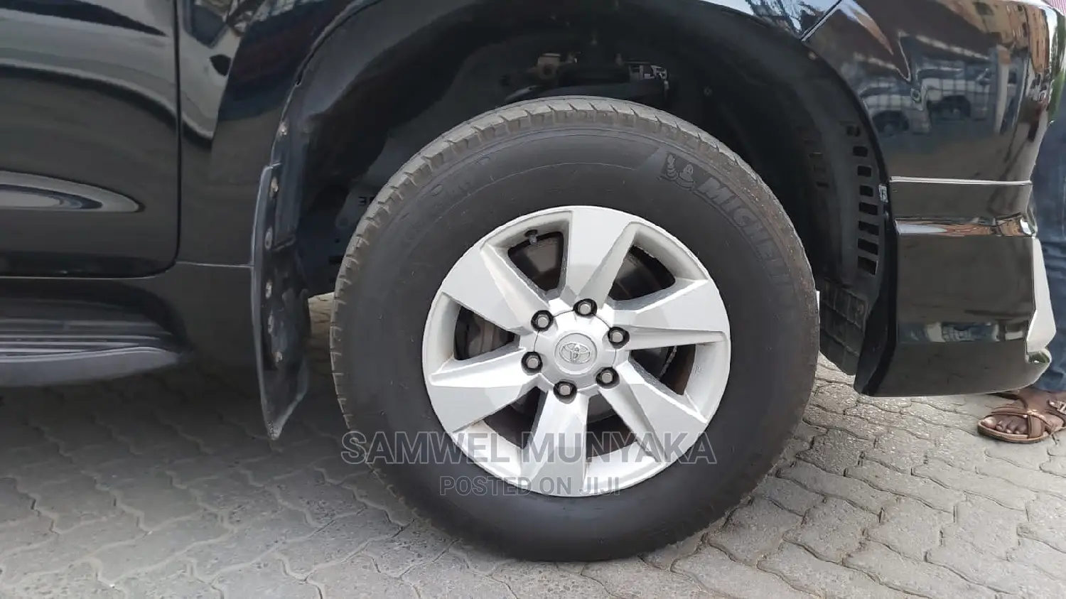 Toyota Land Cruiser Prado 2.7 2018 Black