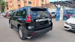 Toyota Land Cruiser Prado 2.7 2018 Black