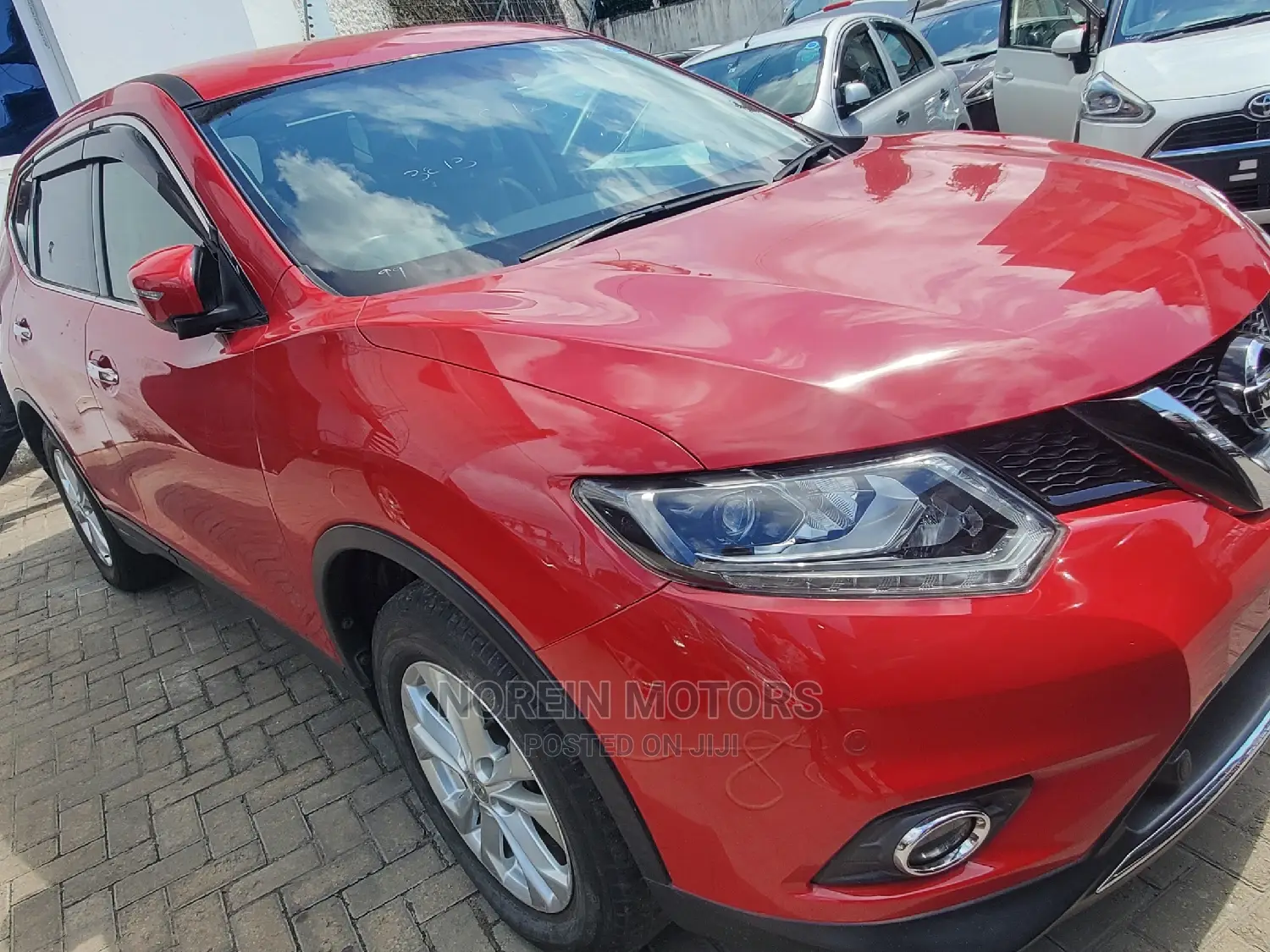 Nissan X-Trail 2016 Red