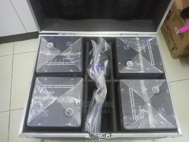 Spark Machine With Flight Case - main view