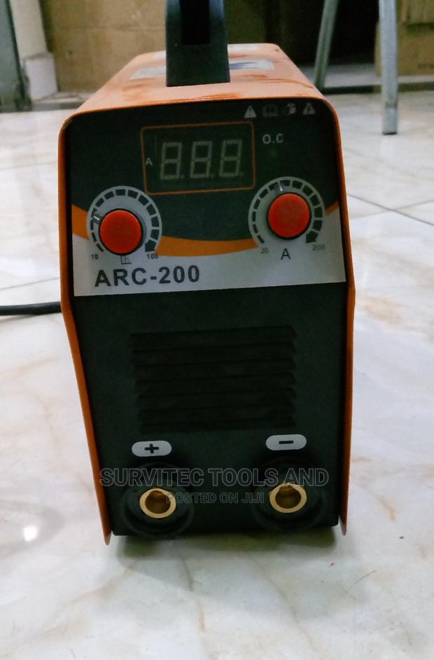 ARC-200 Machine for Welding
