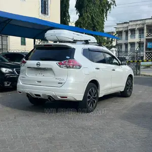 Nissan X-Trail 2016 White