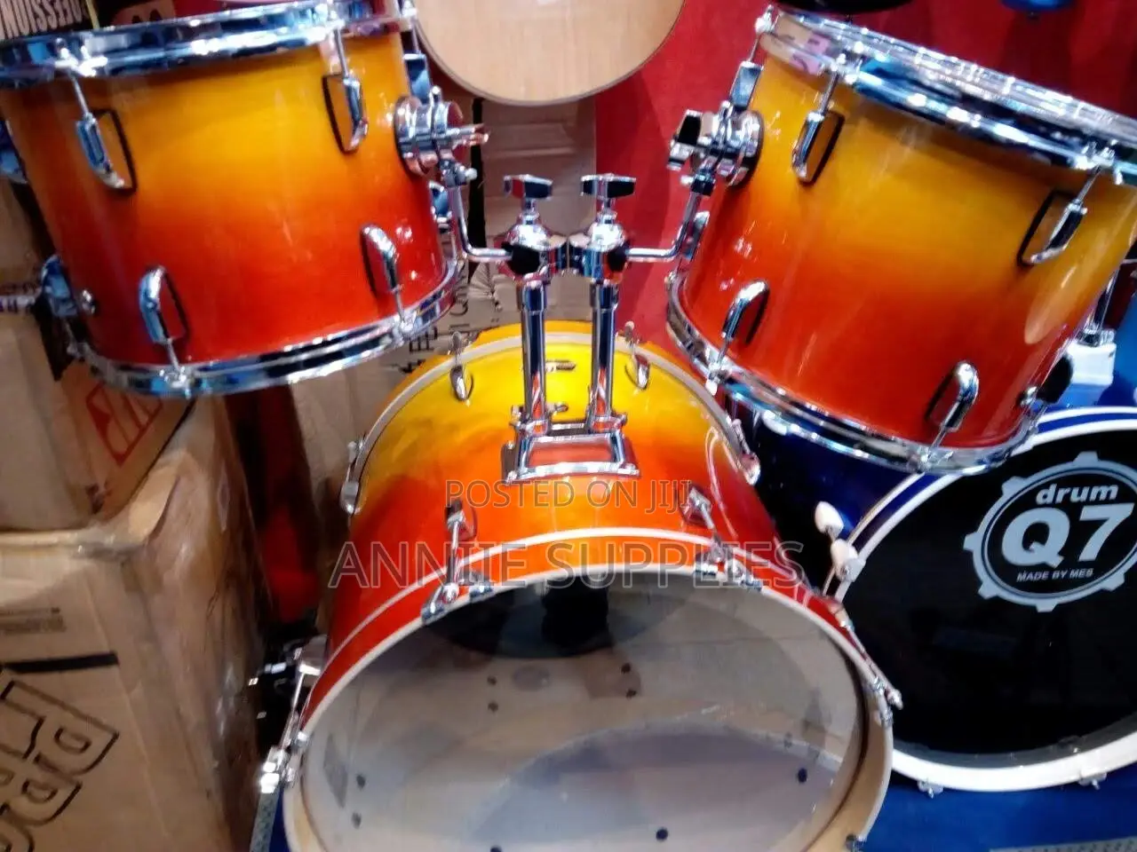 Q7 Drumset