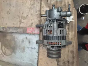 4.3 NQR Alternator Motor