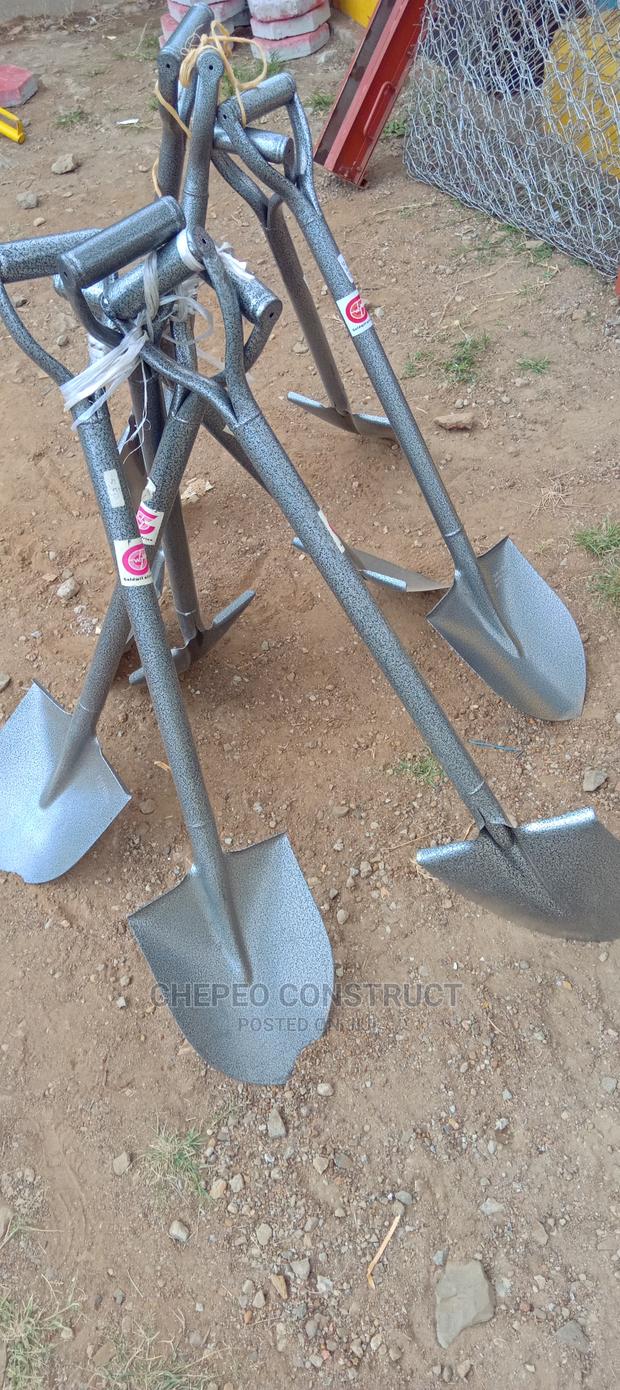 Strong Metallic Shovel /Spades - thumbnail 3