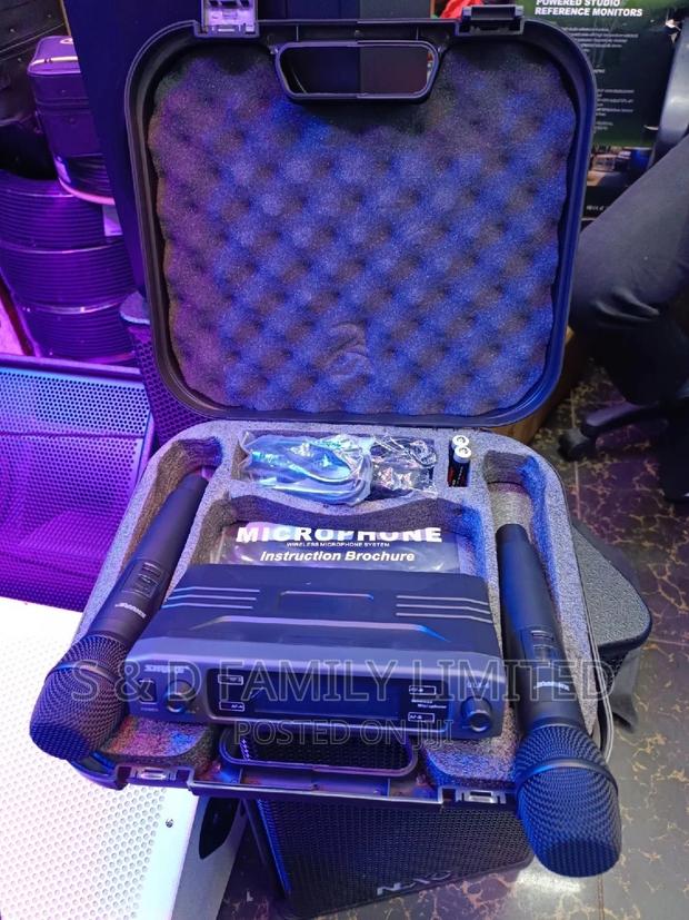 Shure ULX-6 Wireless Microphone With Briefcase - main view