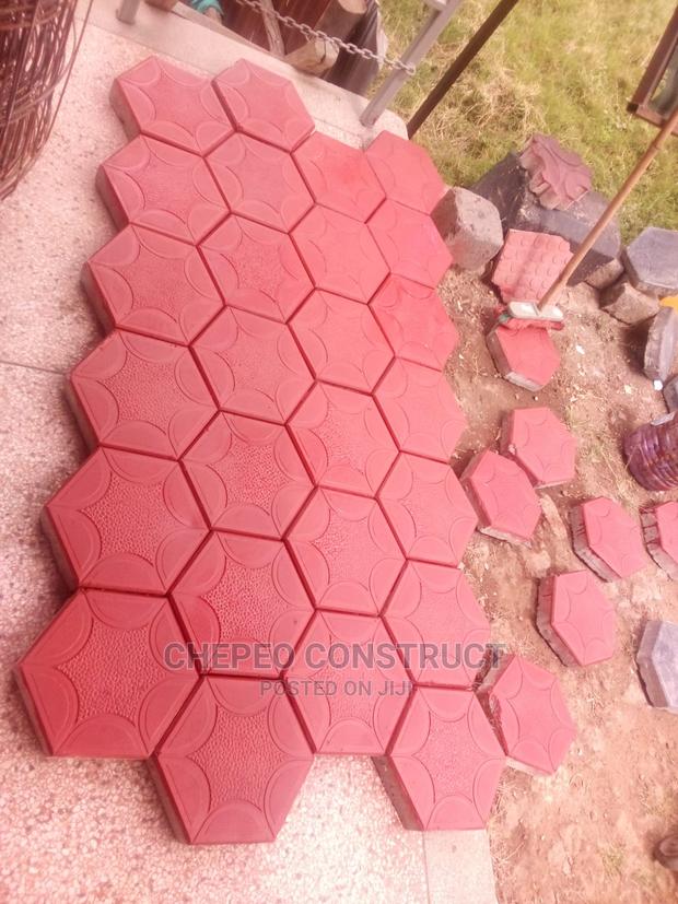 Coloured Cabro Paver High - thumbnail 3