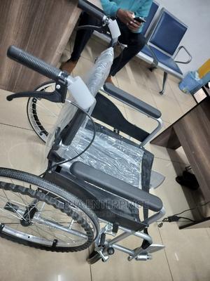 Standard Wheelchair - thumbnail 2