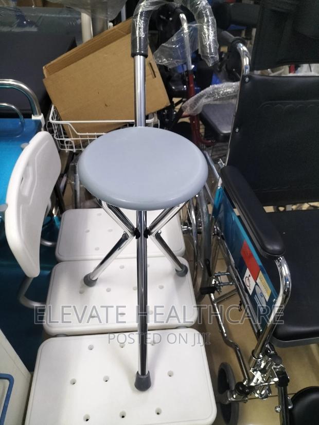 Walking Stick With Seat - thumbnail 2