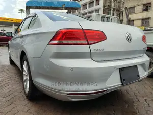Volkswagen Passat 2016 White