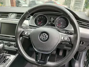 Volkswagen Passat 2016 White