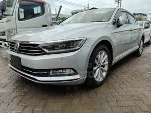 Volkswagen Passat 2016 White
